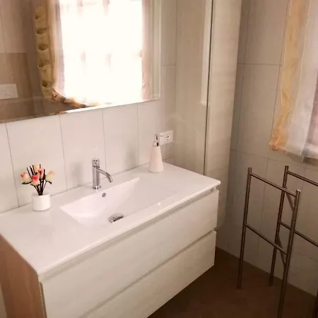 La Casa Di Enza Apartamento *
